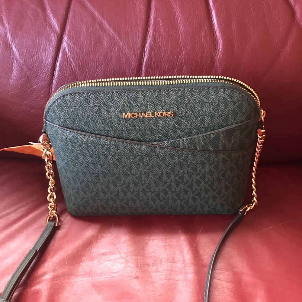 Michael Korrs purse with tags brand new!!